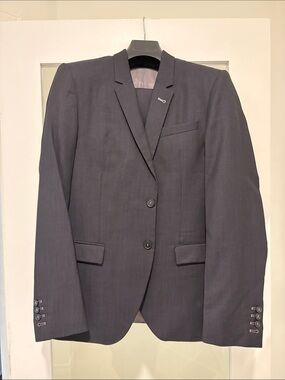 TailorMade Men's Dark Purple/Black Suit/ Two-Button